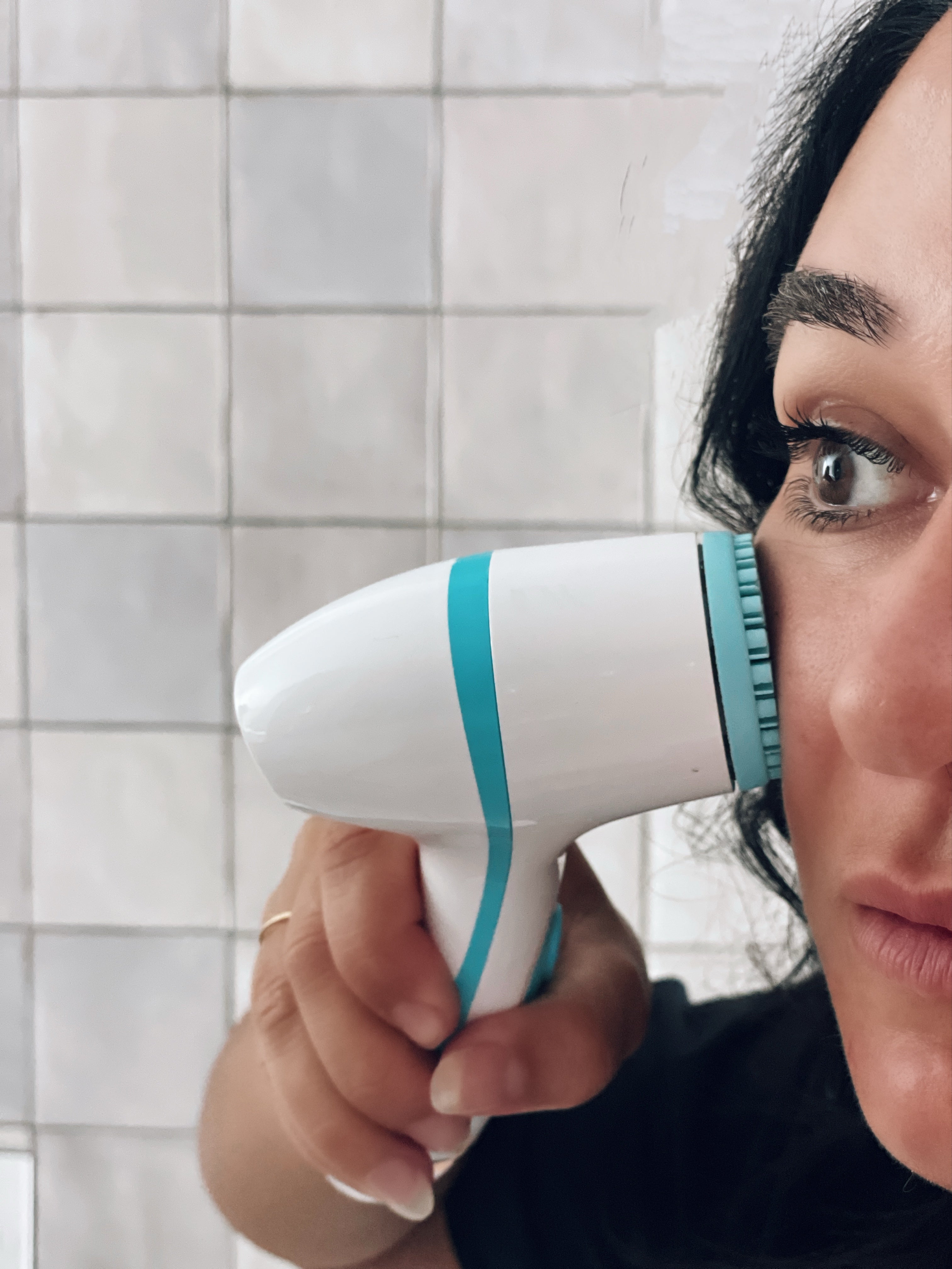 3 in 1 Deep Facial Sonic Cleansing Brush